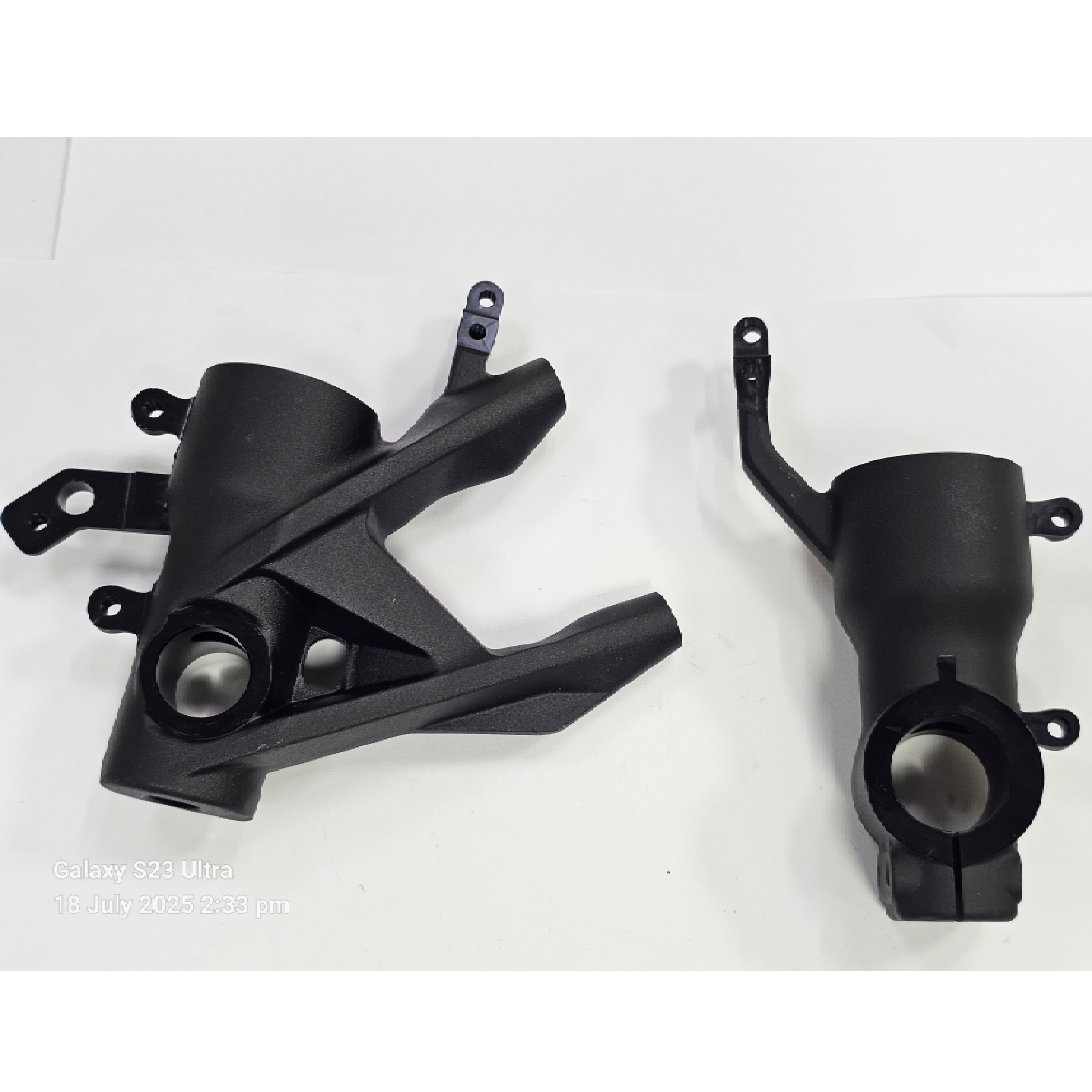 Aluminum Axle Clamp LH & RHImage